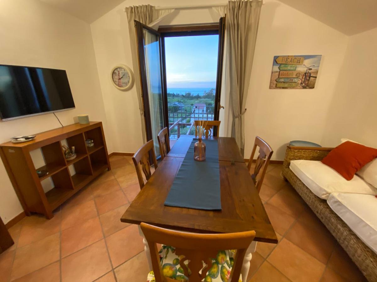 Tyrrhenian Sea Apartment Torre di Faro Extérieur photo